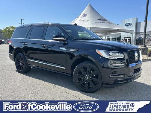 Infinite Black Metallic Clearcoat 2023 Lincoln Navigator Reserve