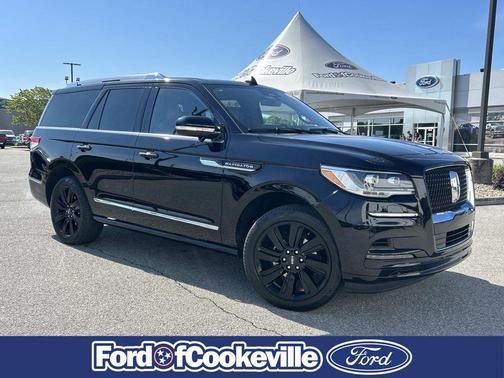 Infinite Black Metallic Clearcoat 2023 Lincoln Navigator Reserve