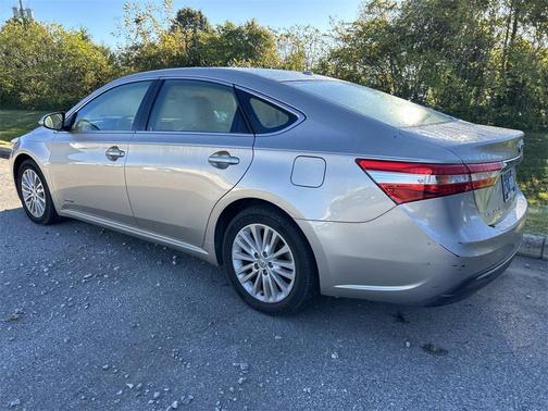 2015 Toyota Avalon Hybrid XLE Touring