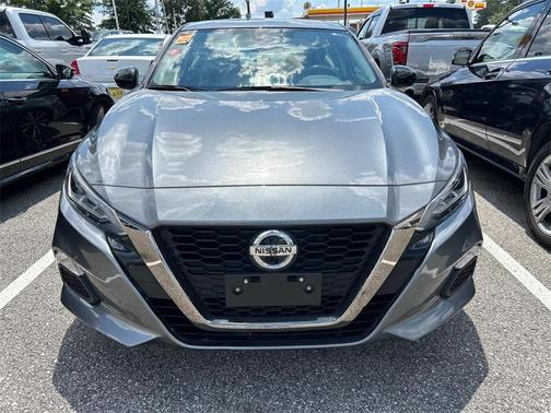2022 Nissan Altima SR FWD