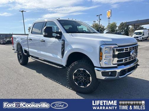 Oxford White 2027 Ford F-250 XLT