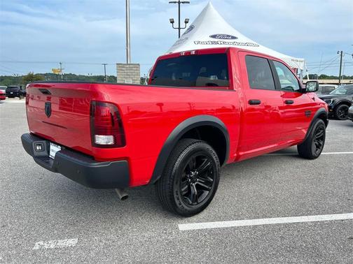 2024 RAM 1500 Classic Warlock Crew Cab 4x2 5'7' Box