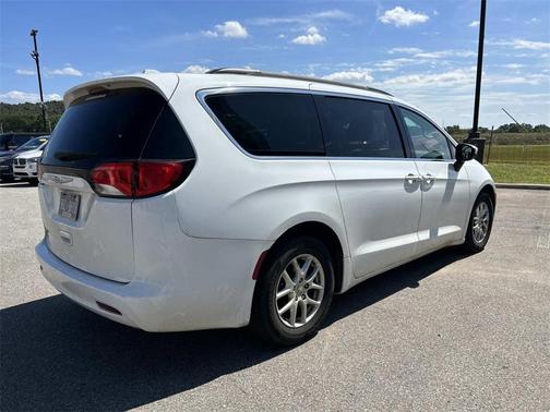 2020 Chrysler Voyager LXI