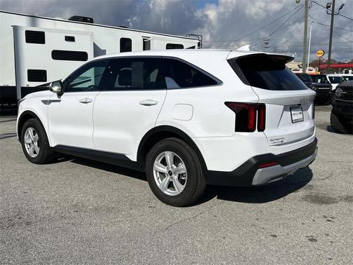 2025 Kia Sorento LX
