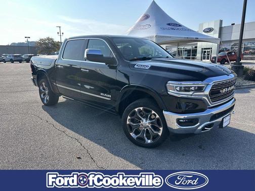 Diamond Black Crystal Pearlcoat 2021 RAM 1500 Limited