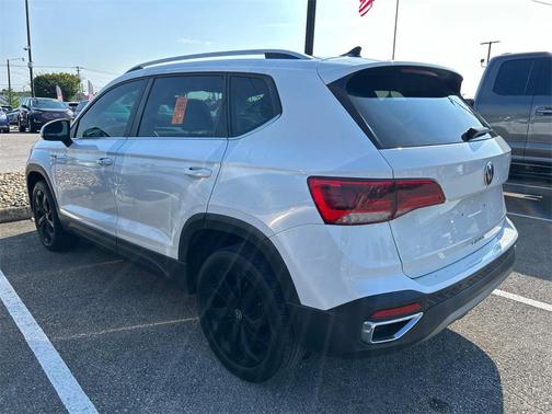 2022 Volkswagen Taos 1.5T SE
