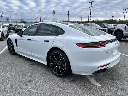 2020 Porsche Panamera 4
