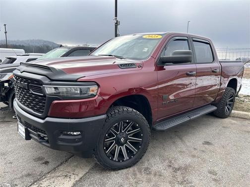 2025 RAM 1500 Warlock Crew Cab 4x4 5'7' Box