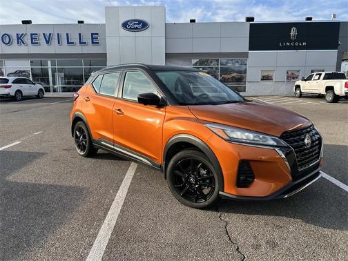 2023 Nissan Kicks SR