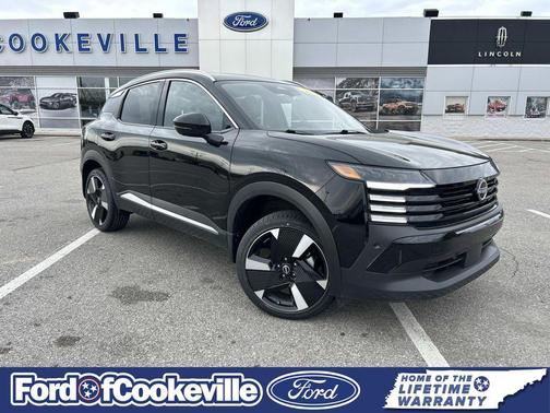 Super Black 2025 Nissan Kicks SR