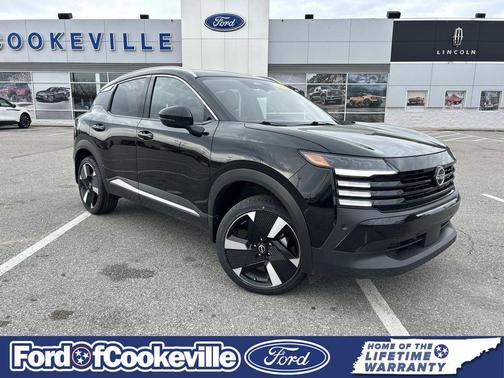 Super Black 2025 Nissan Kicks SR