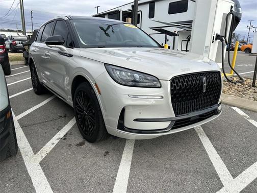 2023 Lincoln Corsair Standard