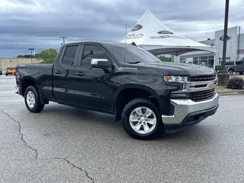 Black 2020 Chevrolet Silverado 1500 LT
