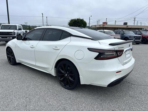 White 2020 Nissan Maxima SR