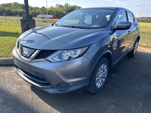 Gun Metallic 2019 Nissan Rogue Sport S