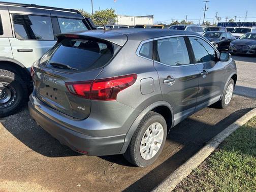 Gun Metallic 2019 Nissan Rogue Sport S