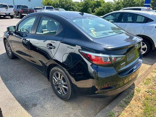 2019 Toyota Yaris Sedan LE