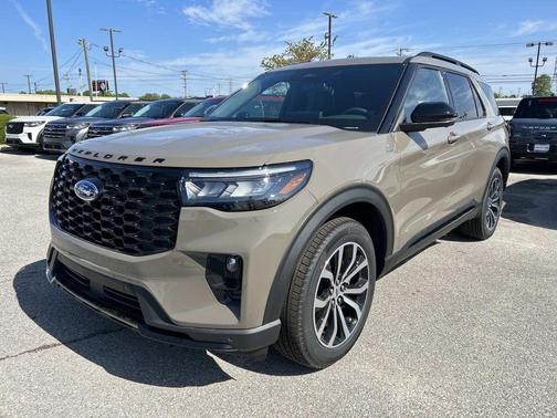 Marsh Gray 2026 Ford Explorer ST-Line