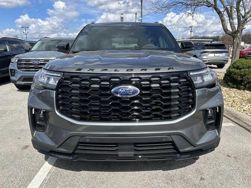 Carbonized Gray Metallic 2026 Ford Explorer ST-Line