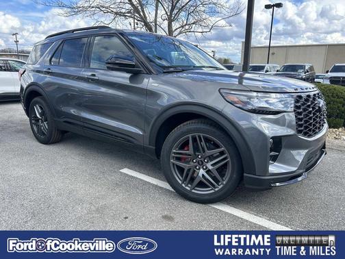 Carbonized Gray Metallic 2026 Ford Explorer ST-Line
