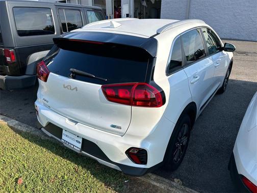 2022 Kia Niro LXS