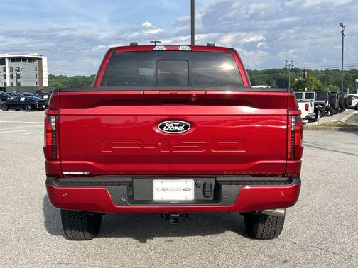 Ruby Red Metallic Tinted Clearcoat 2026 Ford F-150 XLT