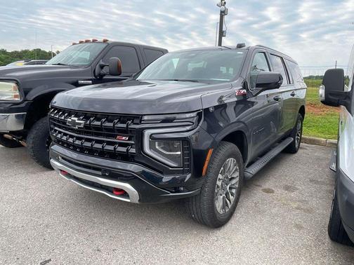 Black 2025 Chevrolet Suburban 4WD Z71