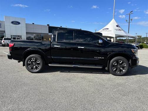 2024 Nissan Titan Platinum Reserve