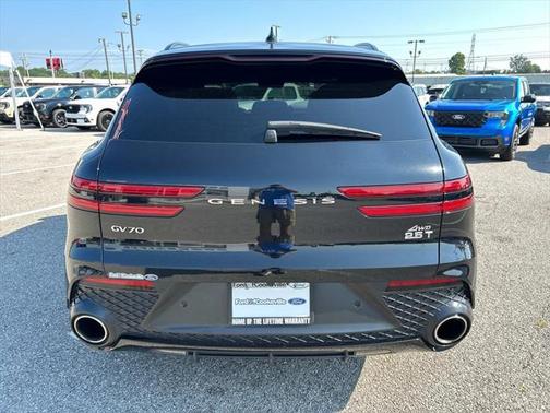 2022 Genesis GV70 2.5T AWD