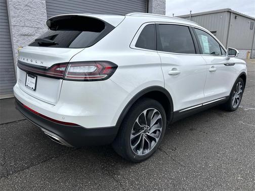 2021 Lincoln Nautilus Reserve