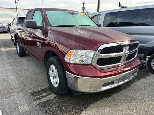 2024 RAM 1500 Classic SLT