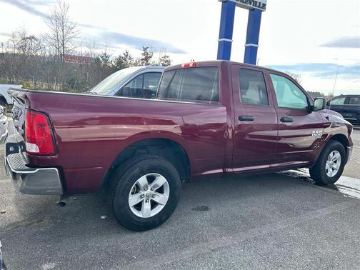 2024 RAM 1500 Classic SLT