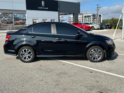 2018 Chevrolet Sonic LT