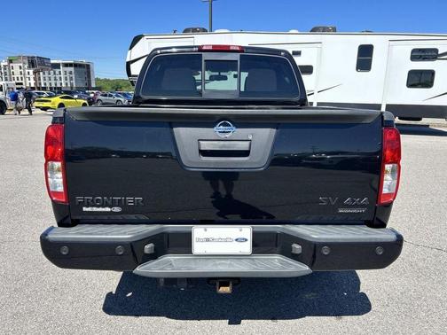 Magnetic Black 2018 Nissan Frontier SV