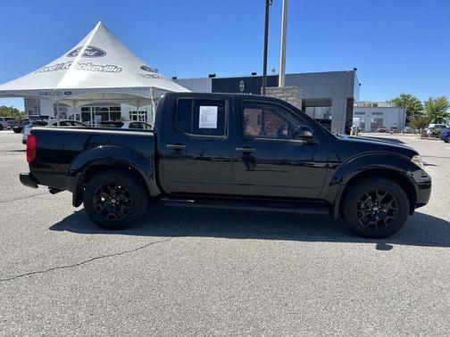 Magnetic Black 2018 Nissan Frontier SV