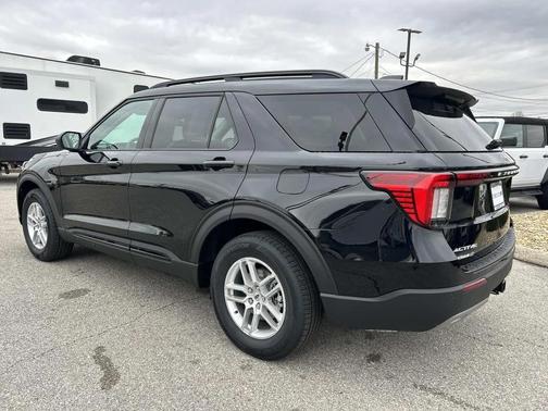 Agate Black Metallic 2026 Ford Explorer Active