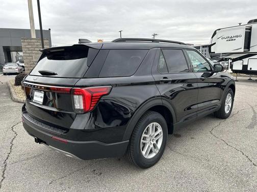 Agate Black Metallic 2026 Ford Explorer Active