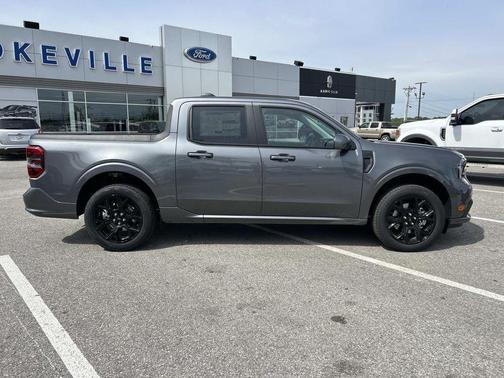 Carbonized Gray Metallic 2026 Ford Maverick Lobo Standard