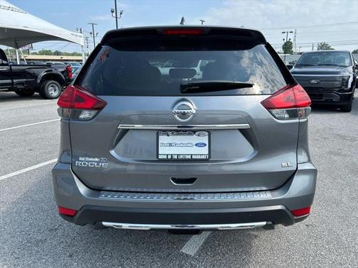 2017 Nissan Rogue SL
