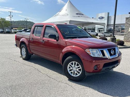 Red 2016 Nissan Frontier SV