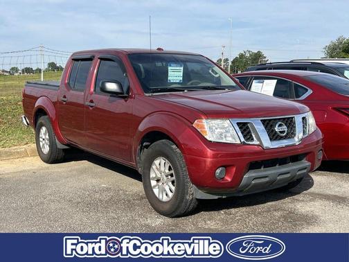 Red 2016 Nissan Frontier SV