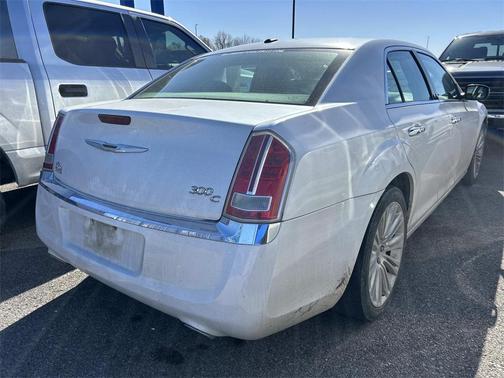 2011 Chrysler 300C Base