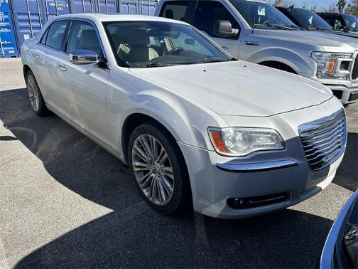 2011 Chrysler 300C Base