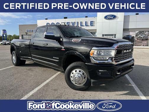 Diamond Black Crystal Pearlcoat 2021 RAM 3500 Limited Crew Cab 4x4 8' Box