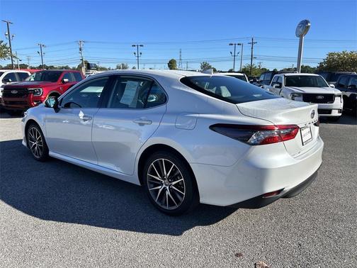 2023 Toyota Camry XLE