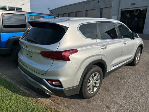 2019 Hyundai SANTA FE SE 2.4