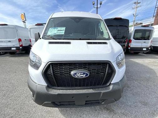 Oxford White 2026 Ford Transit-250 Base