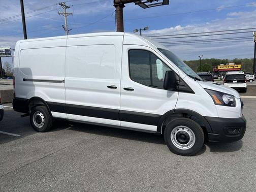 Oxford White 2026 Ford Transit-250 Base