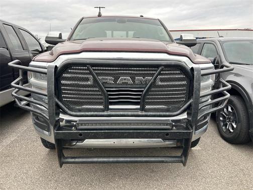 2019 RAM 2500 Laramie Crew Cab 4x4 6'4' Box