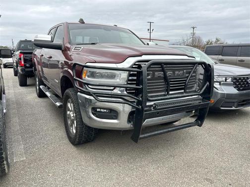 2019 RAM 2500 Laramie Crew Cab 4x4 6'4' Box
